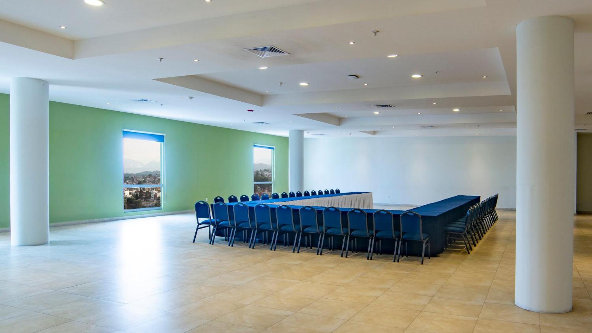 Holiday Inn Express Xalapa By Ihg Exterior photo